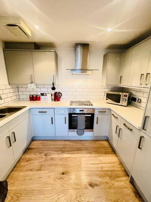 Appartamento Stunning Flat By Quayside With Balcony!! Newcastle Upon Tyne Esterno foto
